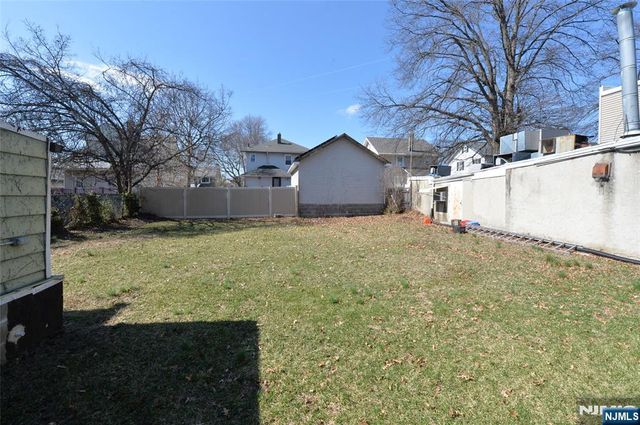 306-310 Queen Anne Road, Teaneck, NJ 07666