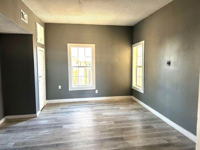 510 W 12th, Plainview, TX 79072