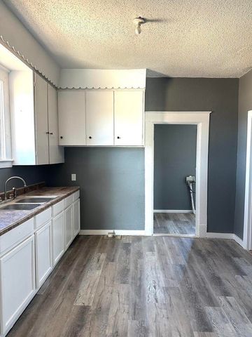 510 W 12th, Plainview, TX 79072