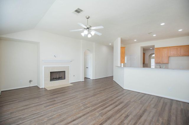 835 Aqua Vista, Rosenberg, TX 77469