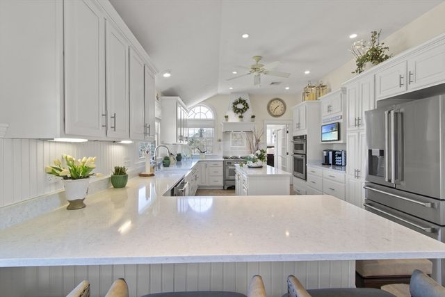 9 Fabyan Way, Bourne, MA 02532