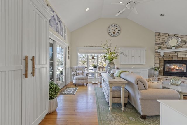 9 Fabyan Way, Bourne, MA 02532