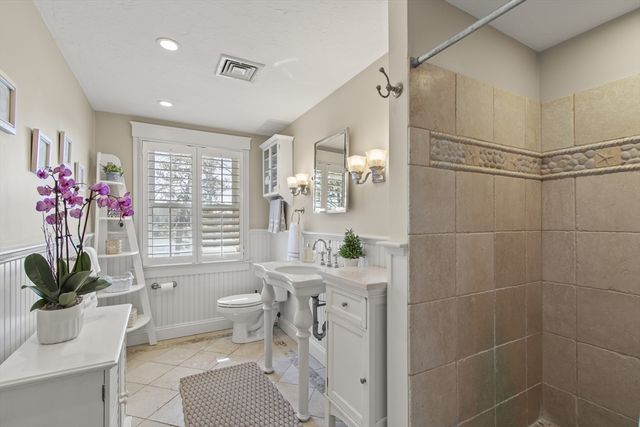 9 Fabyan Way, Bourne, MA 02532