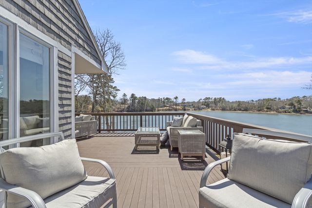 9 Fabyan Way, Bourne, MA 02532