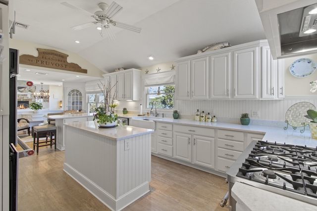 9 Fabyan Way, Bourne, MA 02532