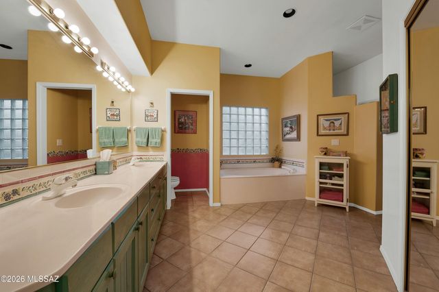1720 N Forty Niner Drive, Tucson, AZ 85749