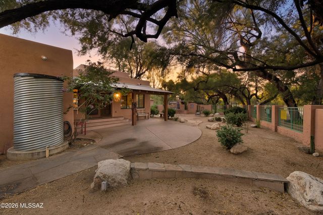 1720 N Forty Niner Drive, Tucson, AZ 85749