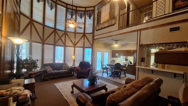 613 Colts Neck Court, Colleyville, TX 76034