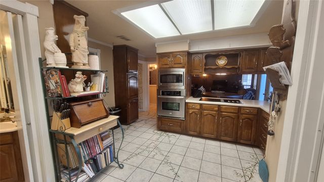 613 Colts Neck Court, Colleyville, TX 76034