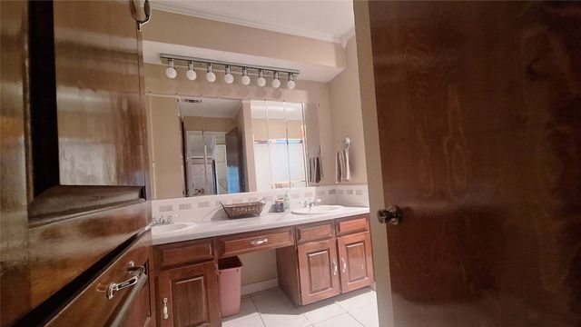 613 Colts Neck Court, Colleyville, TX 76034