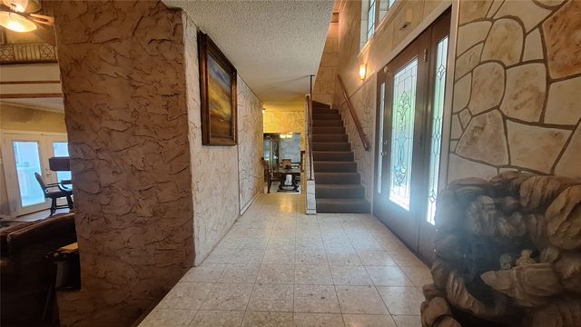 613 Colts Neck Court, Colleyville, TX 76034