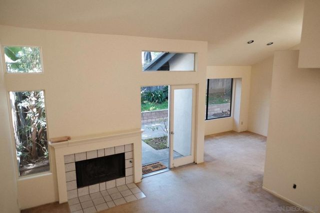 6306 Caminito Del Cervato, San Diego, CA 92111