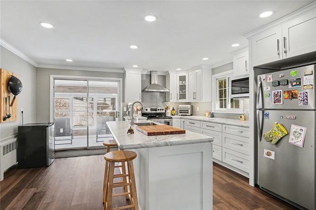 320 Winfield Road, Irondequoit, NY 14622