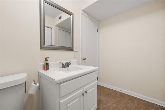 557 Picketts Bend Court, Marietta, GA 30008