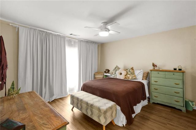 557 Picketts Bend Court, Marietta, GA 30008