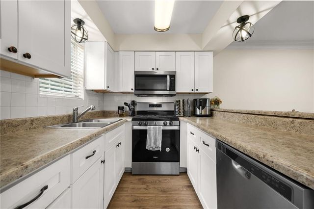 557 Picketts Bend Court, Marietta, GA 30008