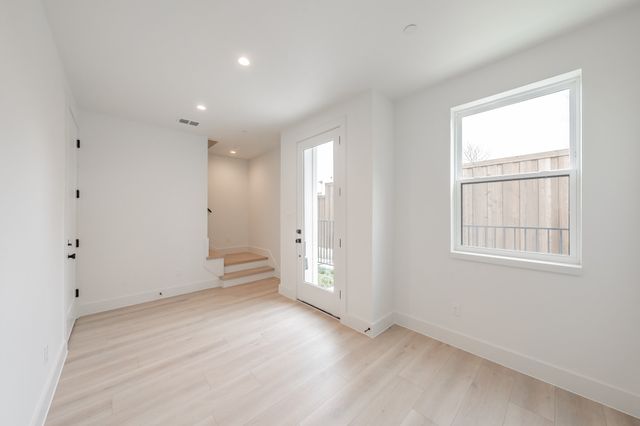 2166 Lovedale Avenue 101, Dallas, TX 75235