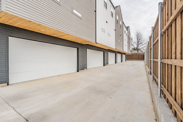2166 Lovedale Avenue 101, Dallas, TX 75235