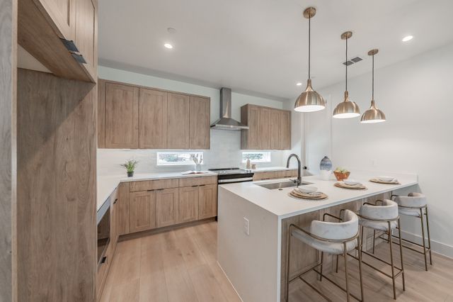 2166 Lovedale Avenue 101, Dallas, TX 75235