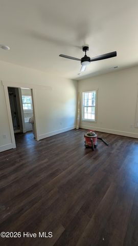 129 Laurel Oak Lane, Pinebluff, NC 28373