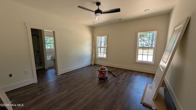 129 Laurel Oak Lane, Pinebluff, NC 28373