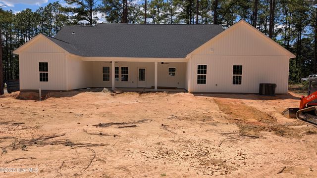 129 Laurel Oak Lane, Pinebluff, NC 28373