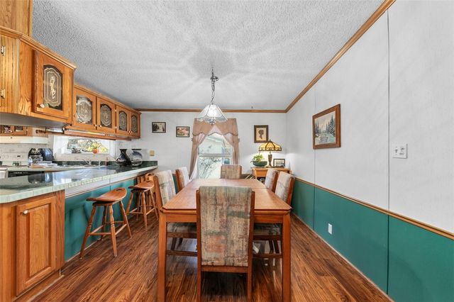 307 Holiday Ct, Mt Pleasant Twp, PA 15666