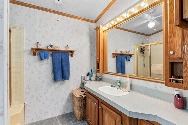 307 Holiday Ct, Mt Pleasant Twp, PA 15666