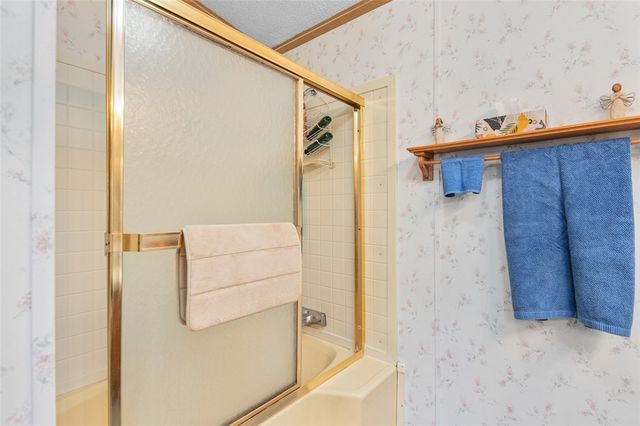 307 Holiday Ct, Mt Pleasant Twp, PA 15666