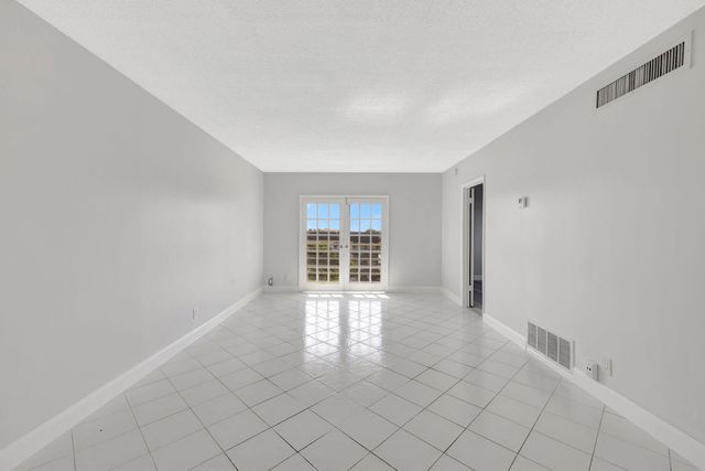 1407 NE 56th Street 408, Fort Lauderdale, FL 33334