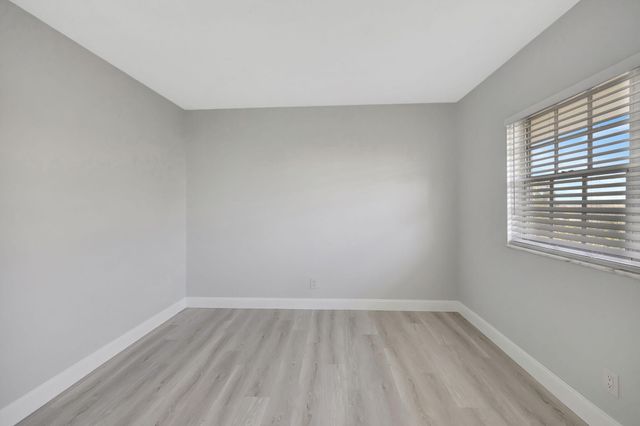 1407 NE 56th Street 408, Fort Lauderdale, FL 33334