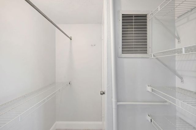 1407 NE 56th Street 408, Fort Lauderdale, FL 33334