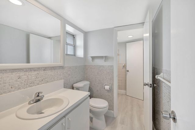 1407 NE 56th Street 408, Fort Lauderdale, FL 33334