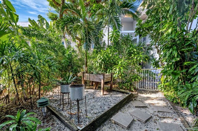 1407 NE 56th Street 408, Fort Lauderdale, FL 33334