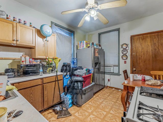 3244 N Drake Avenue, Chicago, IL 60618
