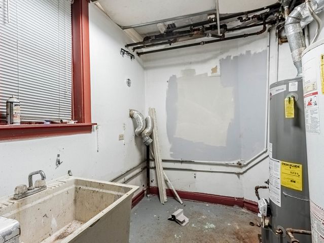 3244 N Drake Avenue, Chicago, IL 60618