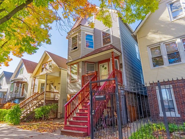 3244 N Drake Avenue, Chicago, IL 60618