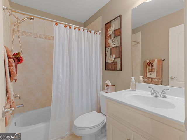 1214 McAllistar Drive, Locust Grove, GA 30248