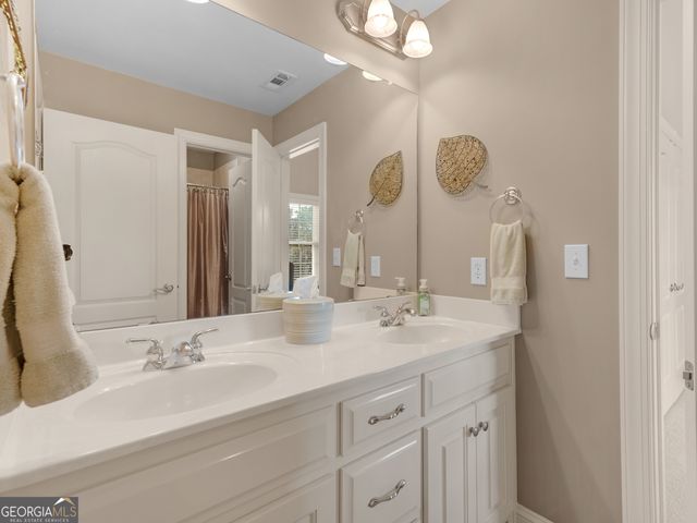1214 McAllistar Drive, Locust Grove, GA 30248