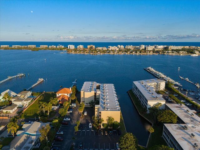 896 N Federal Highway 322, Lantana, FL 33462