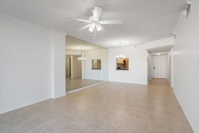 896 N Federal Highway 322, Lantana, FL 33462