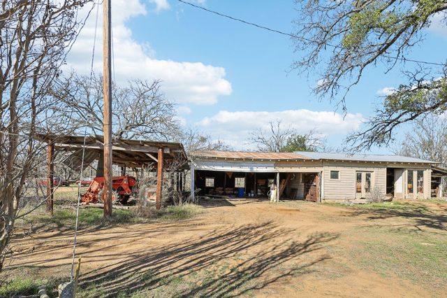 131 & 132 Blue Bird LN, Tow, TX 78672