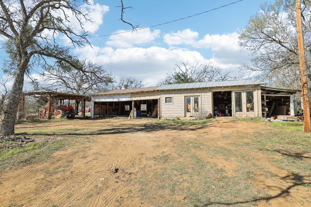 131 & 132 Blue Bird LN, Tow, TX 78672