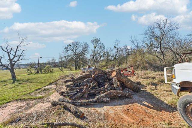131 & 132 Blue Bird LN, Tow, TX 78672