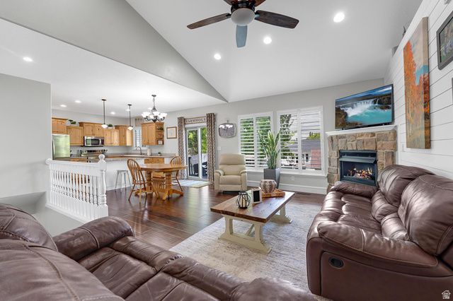 244 W ALPINE DR, Saratoga Springs, UT 84045