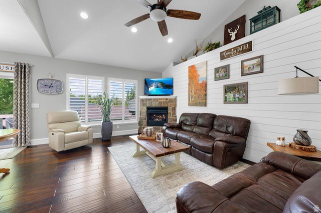 244 W ALPINE DR, Saratoga Springs, UT 84045