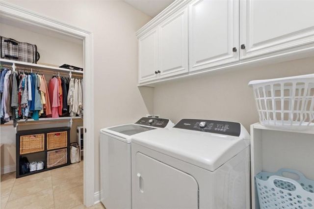 1327 W Eagles Nest, Lake Charles, LA 70611