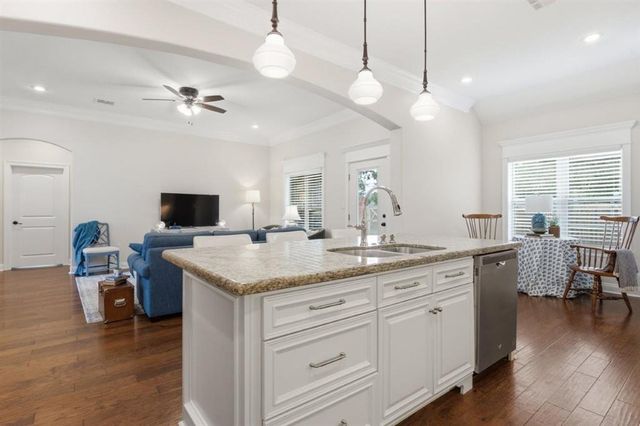 1327 W Eagles Nest, Lake Charles, LA 70611