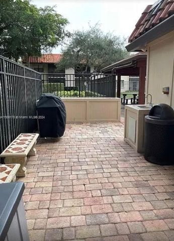 15813 W Waterside Circle 206, Sunrise, FL 33326