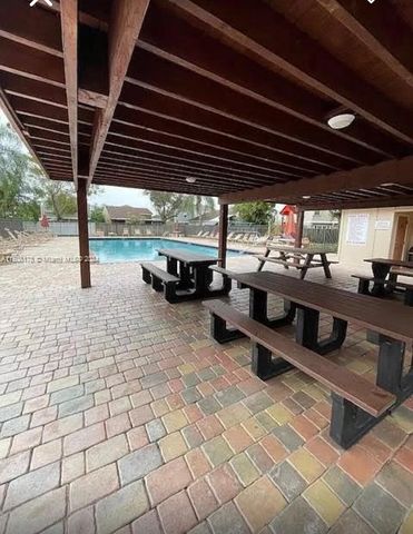 15813 W Waterside Circle 206, Sunrise, FL 33326